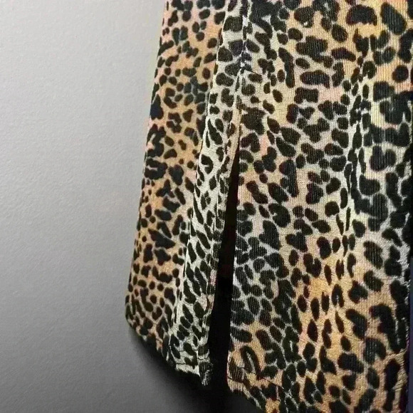 KATHIE LEE COLLECTION SLEEVELESS Leopard Animal PRINT TANK TOP Blouse SIZE M - Picture 5 of 5